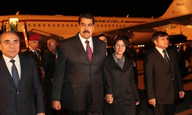 Nicolás Maduro insta a la paz y el diálogo