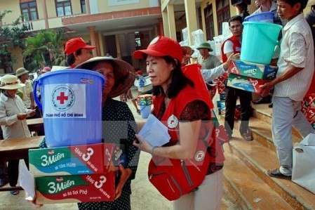 Más ayudas financieras para compatriotas afectadas por inundaciones en el Centro 