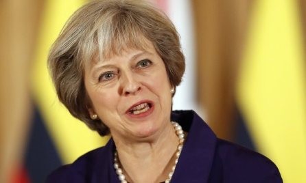 Calendario del Brexit sigue intacto, afirma primera ministra británica 