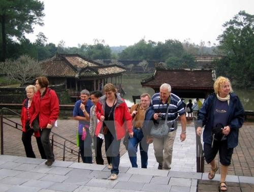 Modifican ley para el avance del turismo de Vietnam