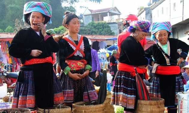 Los Mong protegen sus costumbres tradicionales