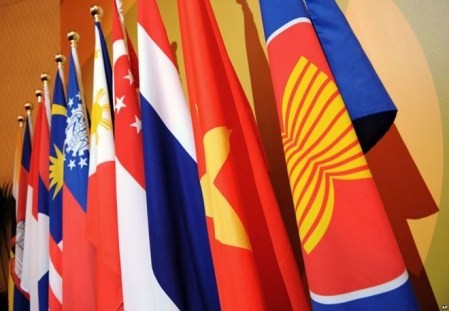 Ministros de Finanzas de Asean por promover la inversión regional