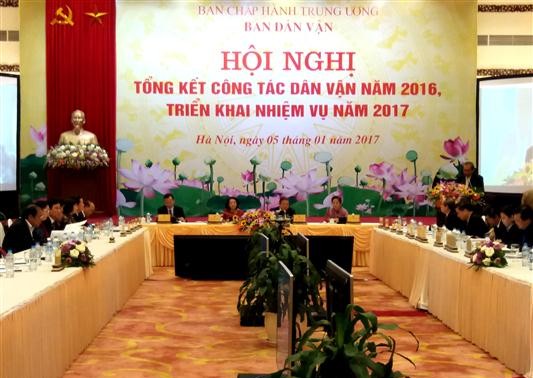Vietnam por satisfacer creciente demanda legítima del pueblo