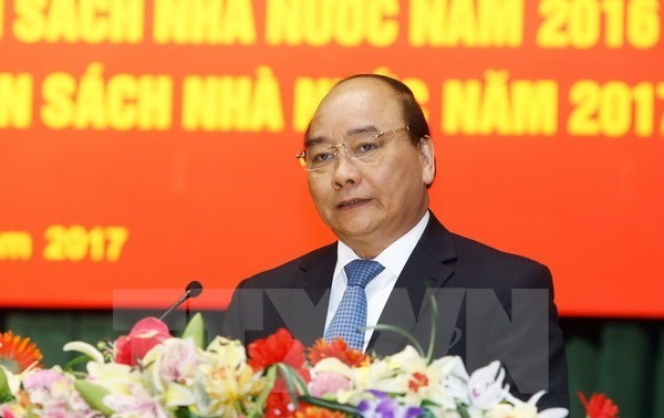Primer ministro vietnamita orienta tareas financieras para 2017