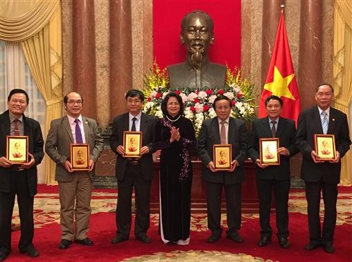 Aprecian desempeño de la Asociación de Víctimas del Agente Naranja y aportes de empresas de Vietnam