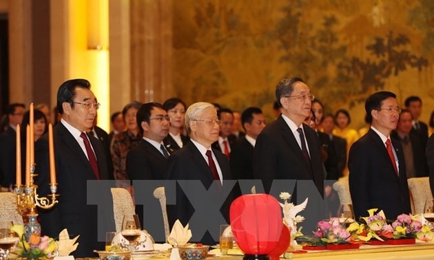Prosiguen actividades del líder político vietnamita en China