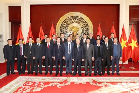 Secretario general del PCV sostiene encuentros con jefes de destacadas corporaciones chinas 