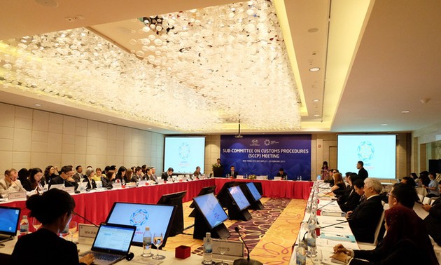 Vietnam interesado en aprovechar experiencias y apoyo de APEC para reforma aduanera