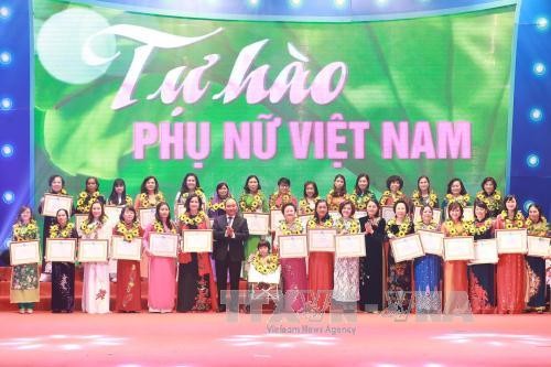 Premier vietnamita destaca siete soluciones para practicar la igualdad de género