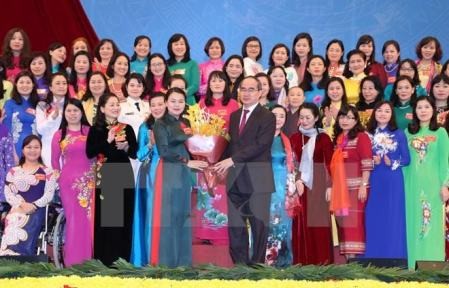 Clausuran XII Congreso de la Unión de Mujeres de Vietnam