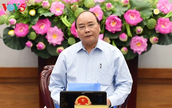 Preside primer ministro vietnamita simposio sobre la construcción de leyes