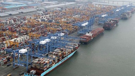 OMC: Comercio mundial crecerá este año un 2,4 %
