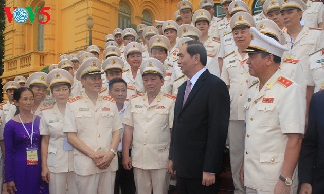 Urgen a las fuerzas de seguridad de Vietnam a desempeñar mejor su papel