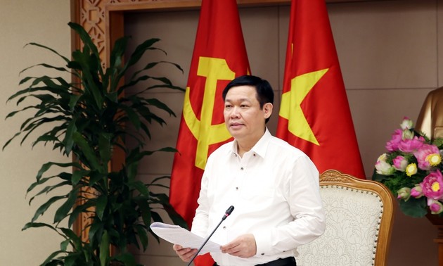 Piden a los ministerios y las localidades de Vietnam acelerar la reforma empresarial