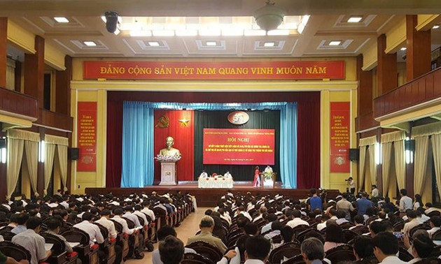 Urge mejorar la información para el exterior de Vietnam
