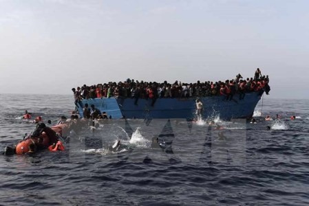 Crisis migratoria: Italia aprueba una misión naval en Libia
