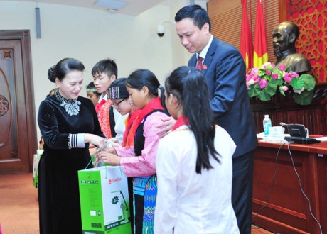 Ratifican el interés estatal en la atención y el apoyo a los niños en Vietnam 