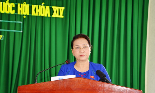 La presidenta del Parlamento vietnamita se reúne con los electores de Can Tho