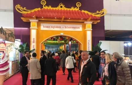 Vietnam promueve su cultura en feria internacional en Francia 