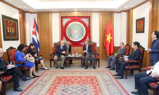 Vietnam y Cuba refuerzan cooperación en deporte 