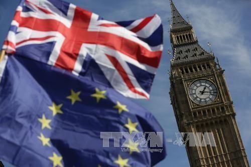 Manifestantes en Londres piden consulta popular sobre el acuerdo final del Brexit