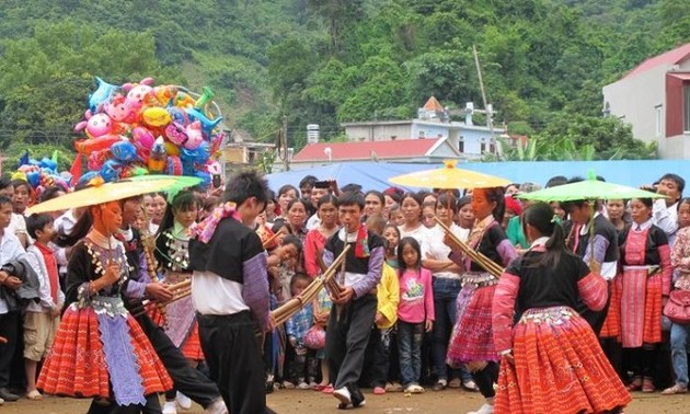 Los Mong viven la Fiesta Nacional