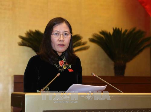 Someten a revisión informes de organismos en el Comité Jurídico del Parlamento vietnamita