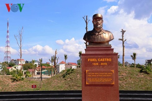 La gente de Quang Tri lleva a Fidel en sus corazones