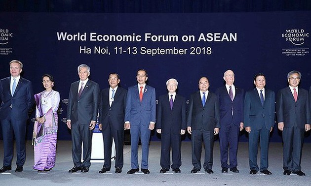 Conferencia del Foro Económico Mundial sobre la Asean y el papel de Vietnam