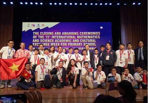 Estudiantes vietnamitas logran excelentes resultados en Olimpiada Internacional