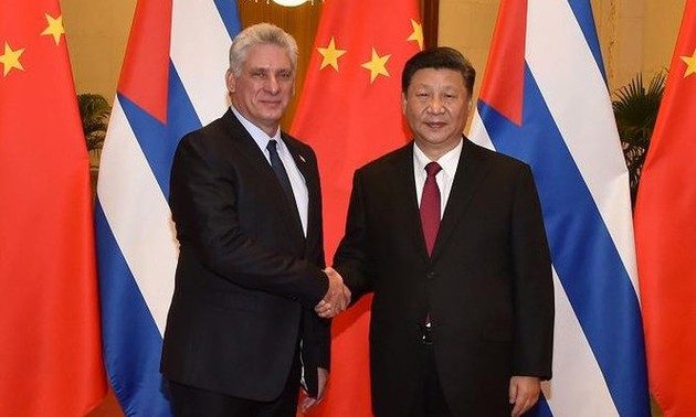 Líderes de China y Cuba ratifican interés de afianzar las relaciones binacionales