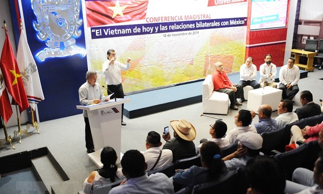 Intelectuales mexicanos elogian logros de renovación de Vietnam
