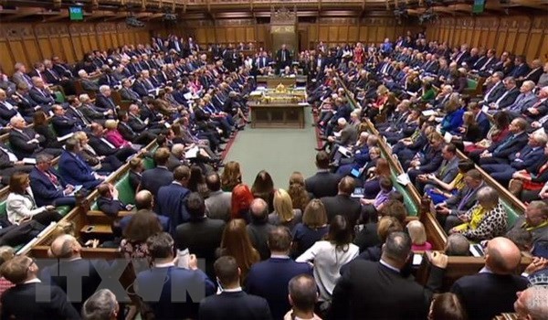 Parlamento británico rechaza propuesta de Theresa May sobre el Brexit 
