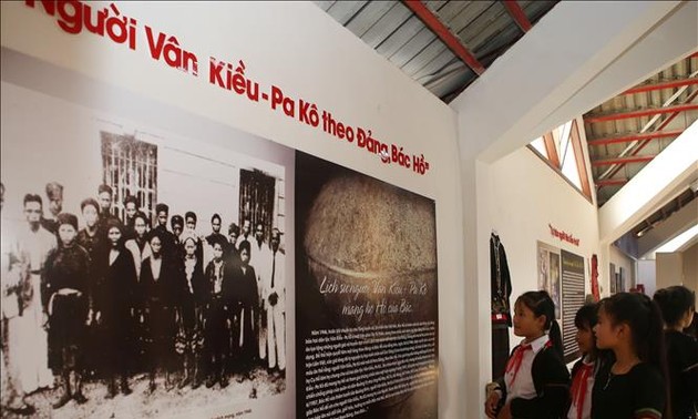 Exposición de fotos de autor húngaro sobre étnicos de Vietnam