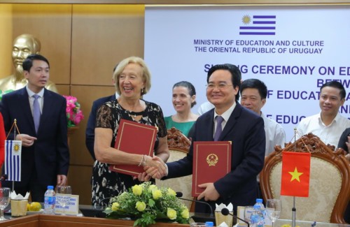 Vietnam y Uruguay refuerzan cooperación educativa