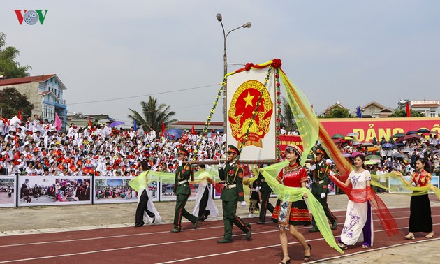 Conmemoran el 65 aniversario de la victoria de la batalla de Dien Bien Phu