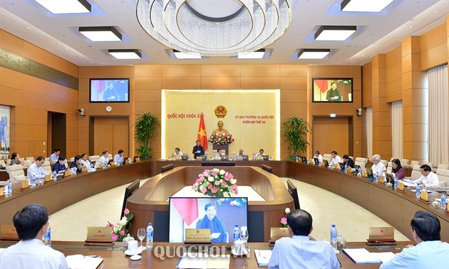 Concluye 34 reunión del Comité Permanente del Parlamento de Vietnam
