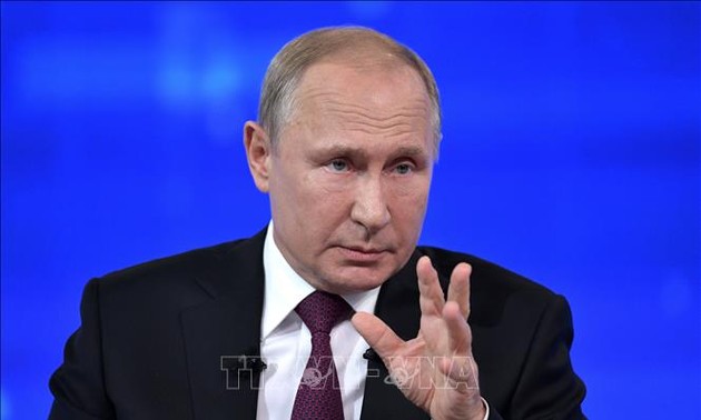 Vladimir Putin retira a Rusia de tratado de armas nucleares con Estados Unidos