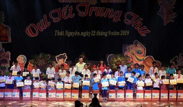 Localidades vietnamitas celebran Festival del Medio Otoño