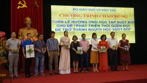 Promueven en Vietnam el estudio permanente mediante la lectura