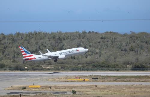 Estados Unidos suspenderá vuelos a Cuba, excepto con La Habana