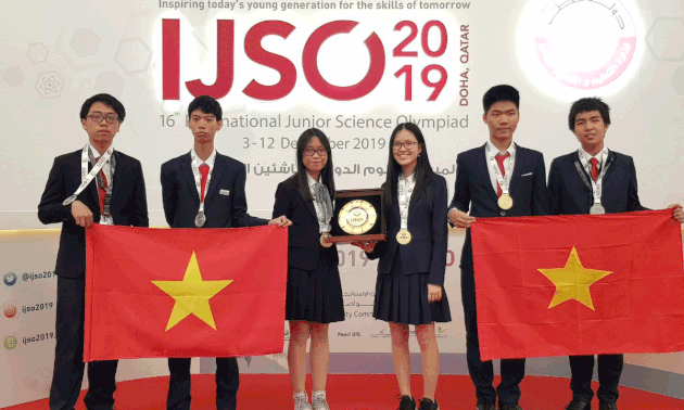 Estudiantes vietnamitas ganan tres oros en Olimpiada Juvenil Internacional de Ciencia