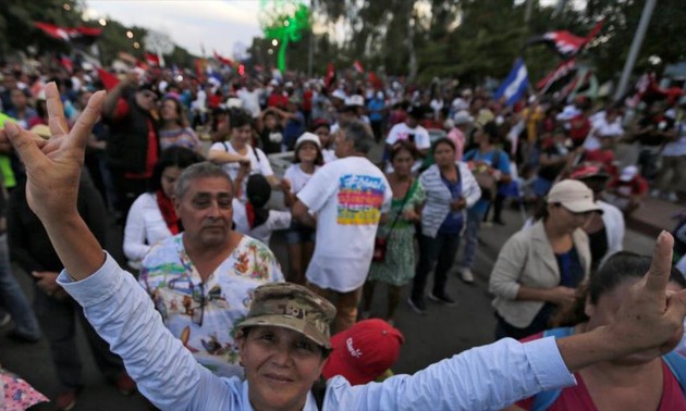 Manifestación sandinista en Nicaragua en apoyo al presidente Daniel Ortega