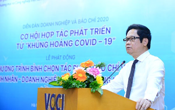 El empresariado y la prensa de Vietnam por aprovechar oportunidades de cooperación