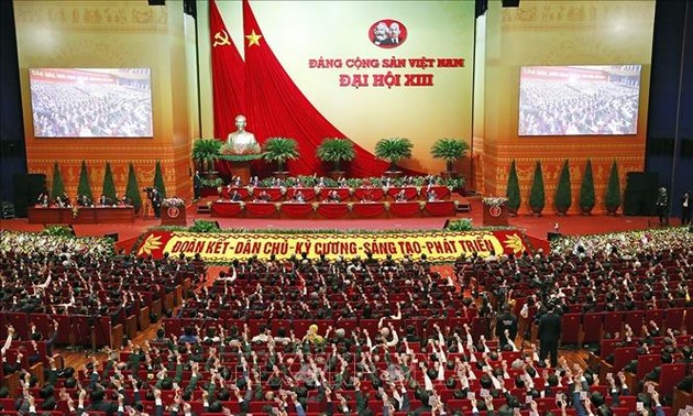 Académicos extranjeros participan en seminarios sobre Partido Comunista de Vietnam