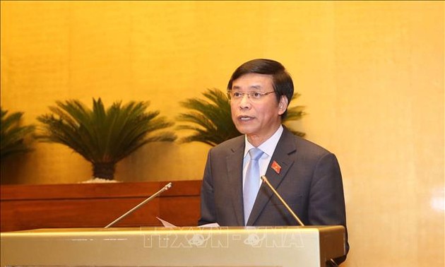 Presentan candidatos a diputados a tiempo completo en el Parlamento vietnamita