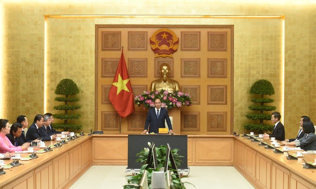 Primer ministro vietnamita recibe a representantes de Vasean