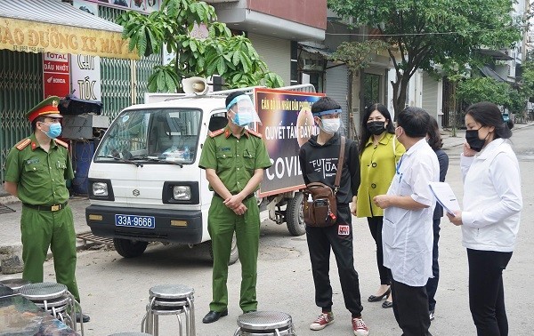 Localidades vietnamitas toman medidas estrictas para contener el nuevo brote del covid-19