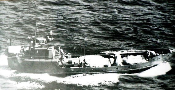 Reproducen el viaje de los barcos sin número