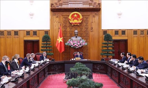 El jefe de Gobierno vietnamita se reúne con el presidente de la COP26